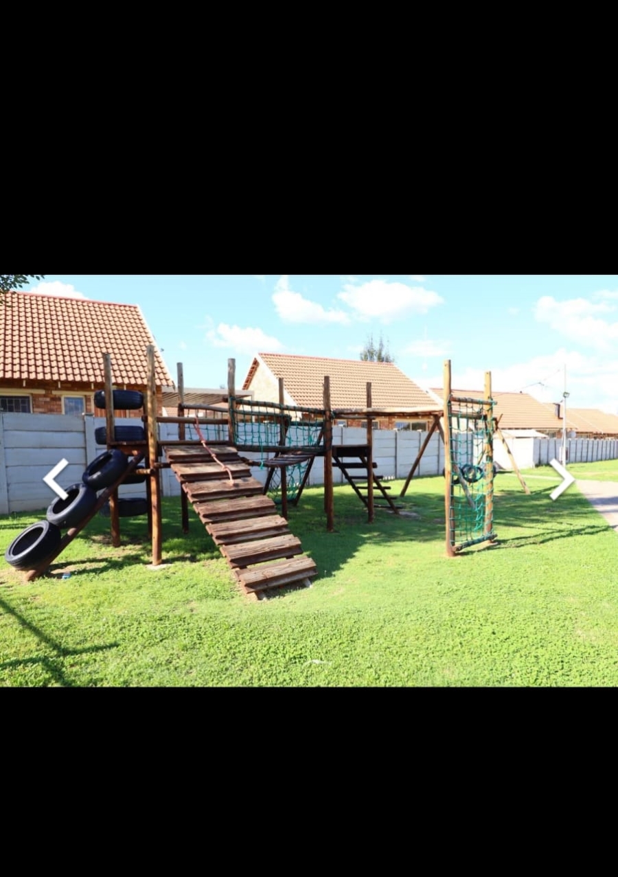 2 Bedroom Property for Sale in Midway Free State